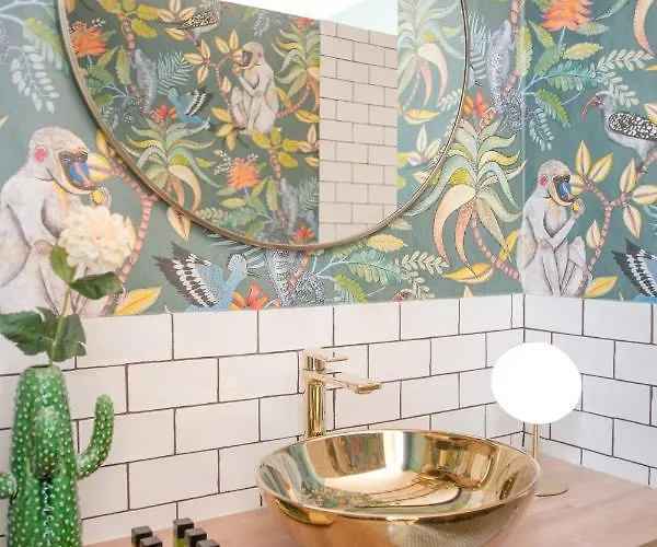 Alojamento de Acomodação e Pequeno-almoço The Charming Trocadero Eiffel Tower