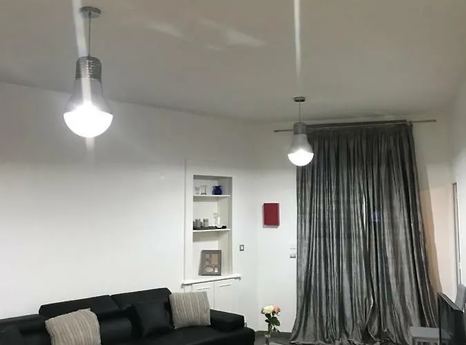 Alojamento de Acomodação e Pequeno-almoço The Charming Trocadero Eiffel Tower *