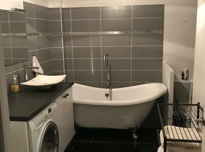 The Charming Trocadero Eiffel Tower Alojamento de Acomodação e Pequeno-almoço Paris